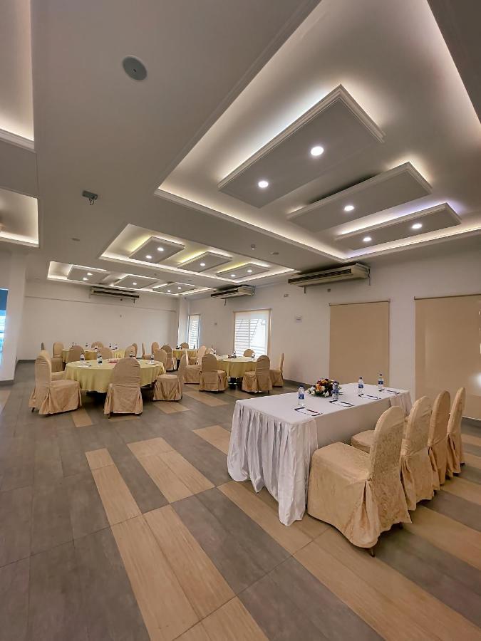 Nascent Gardenia Residence Dhaka Buitenkant foto
